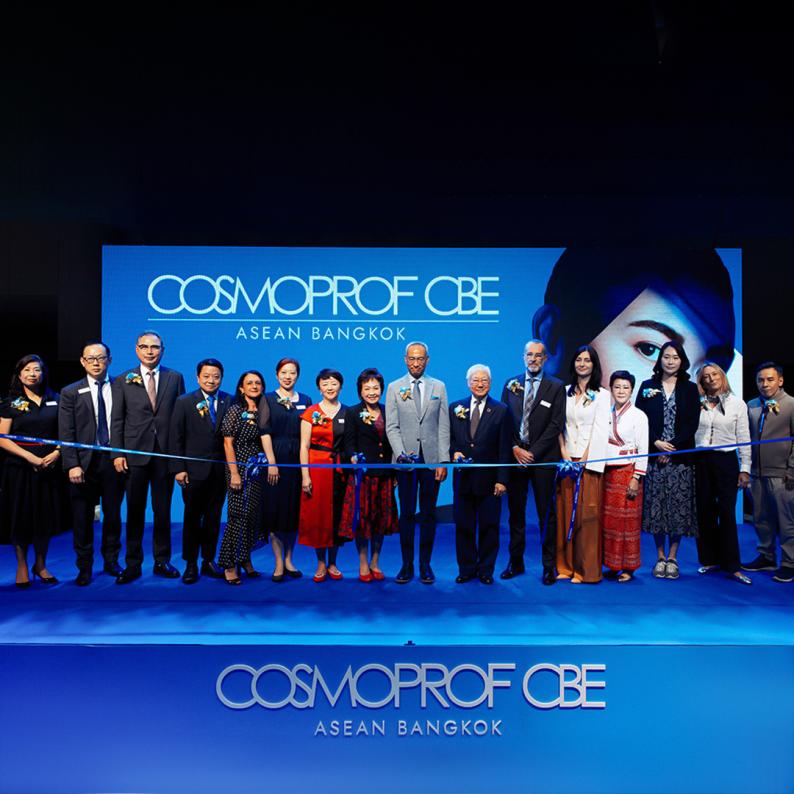 ZQ-II brilla al COSMOPROF CBE ASEAN: soluzioni estetiche innovative ed espansione del mercato globale