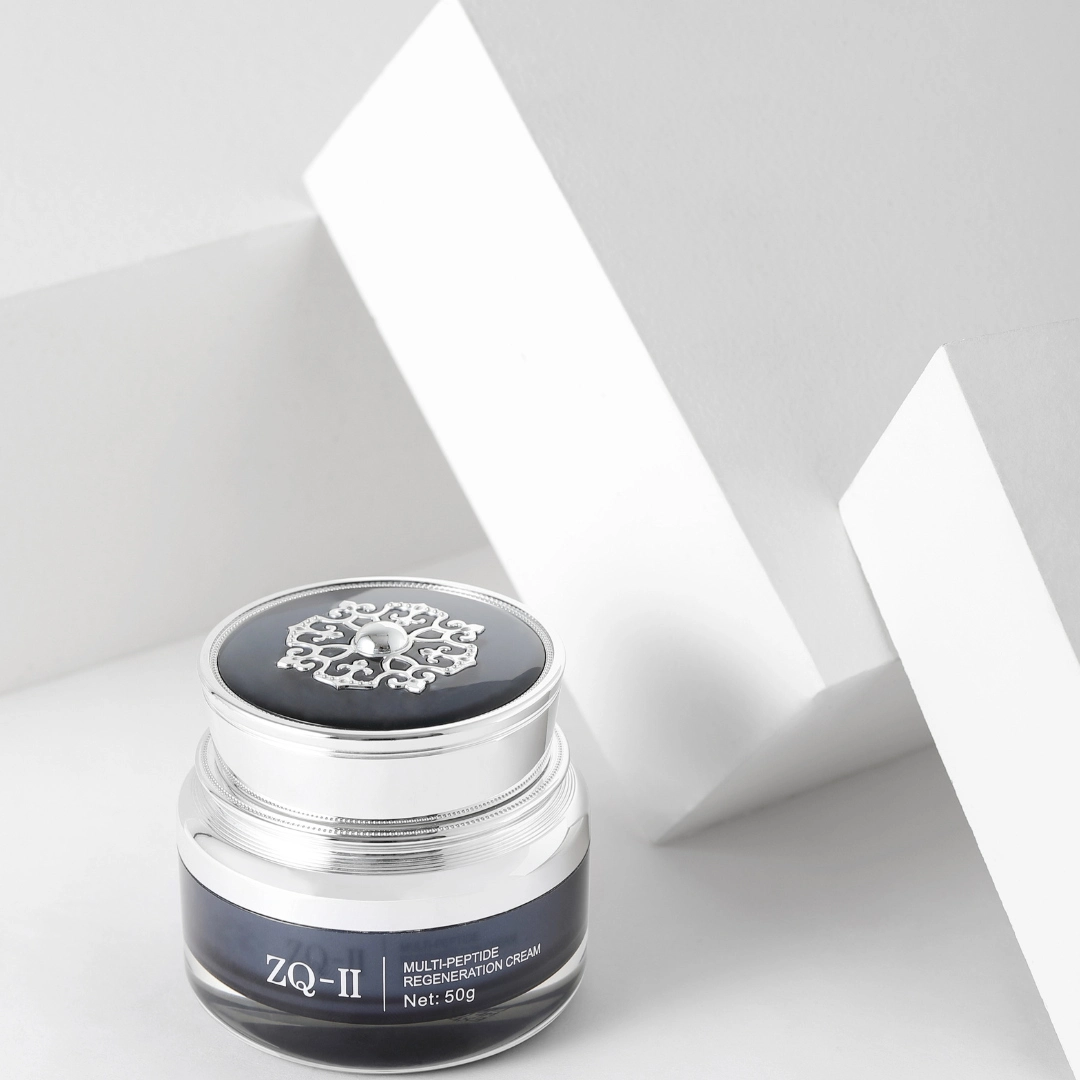 Perché i peptidi sono un must per la cura della pelle e come la crema di rigenerazione multi-peptidica può trasformare la pelle